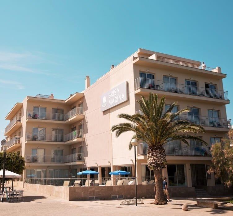 Bienvenido a Hotel Brisa Marina S’illot Bienvenido a Hotel Brisa Marina S’illot